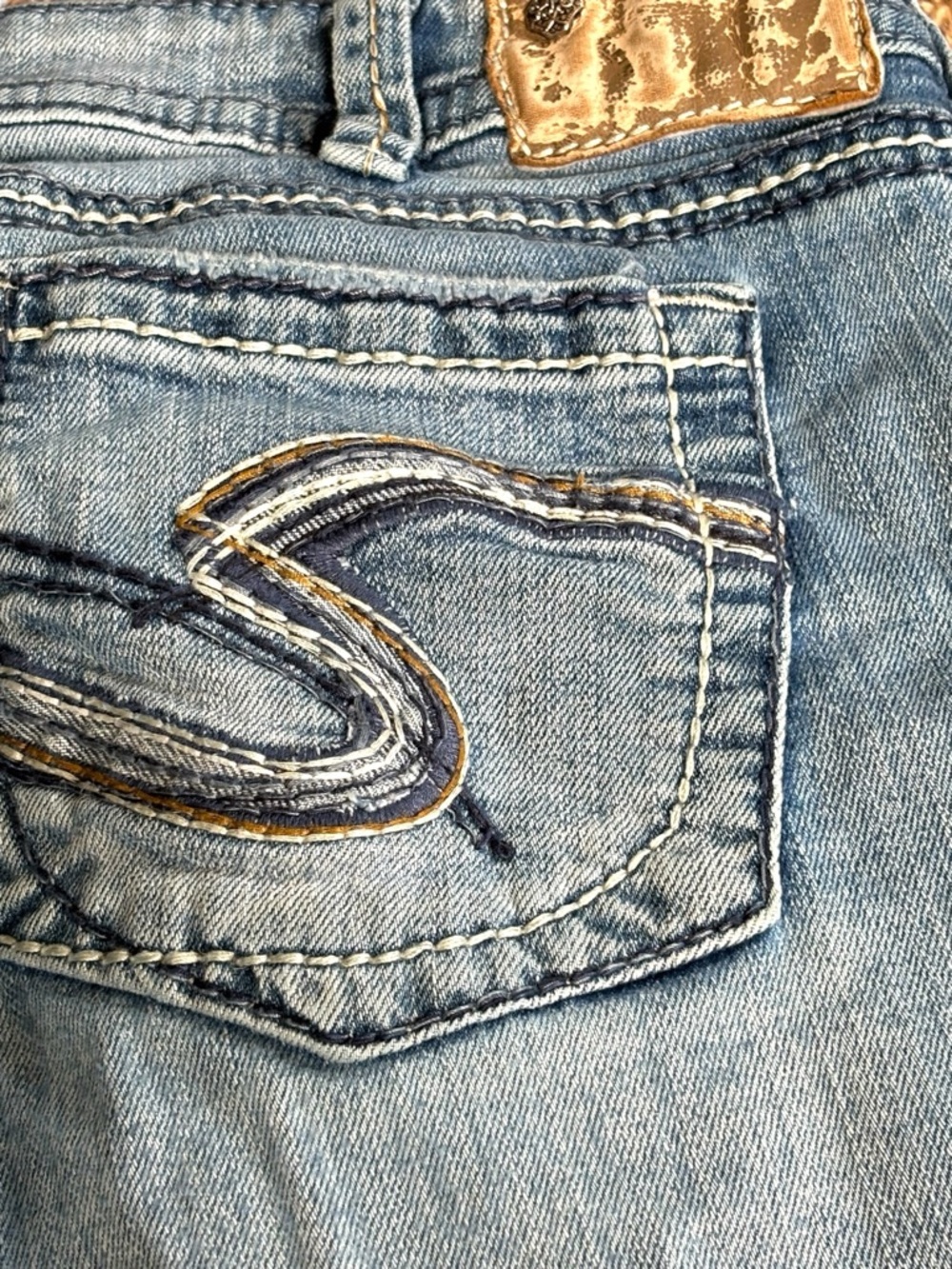 Sold out - Picture 8 of 12